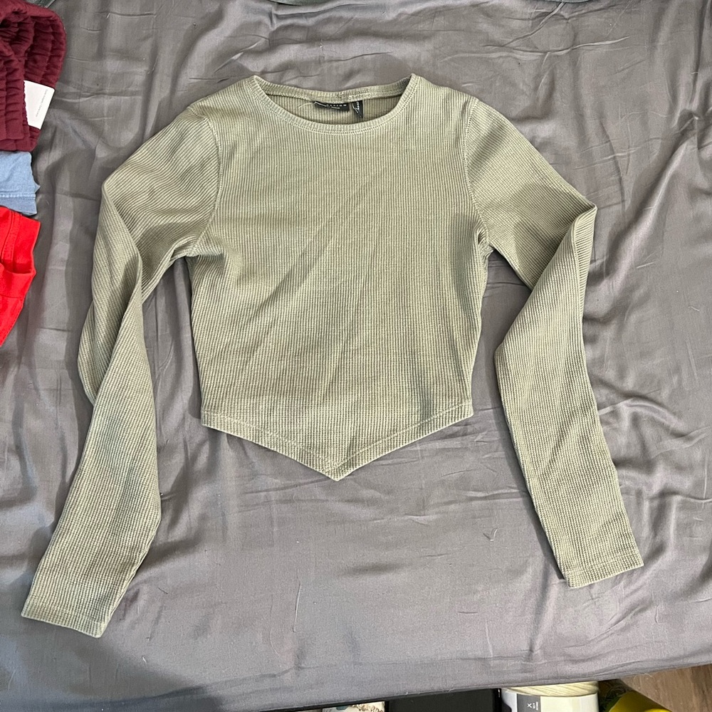 [asos] cropped long sleeve